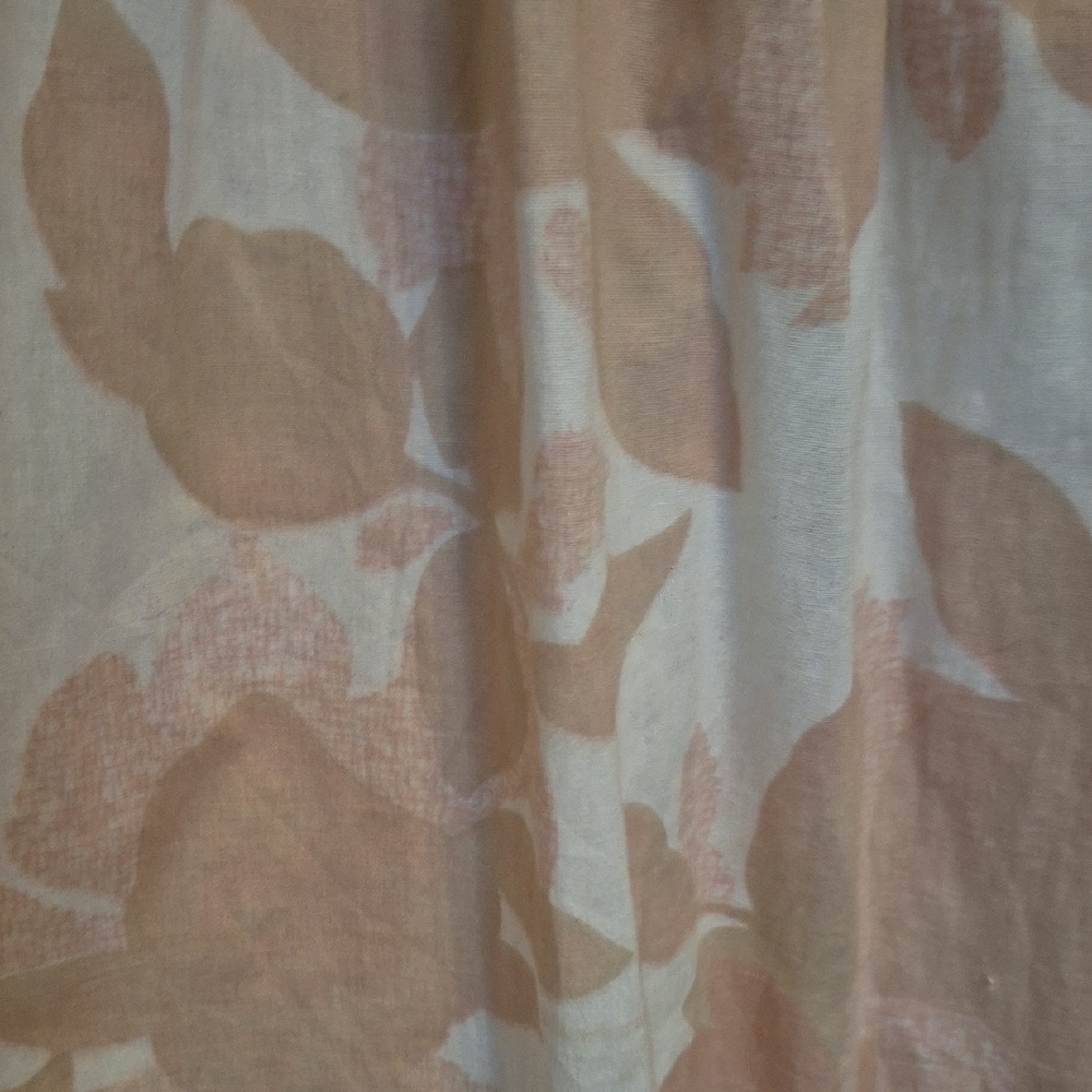H&M Peach and Cream Sundress - Picture 5 of 9